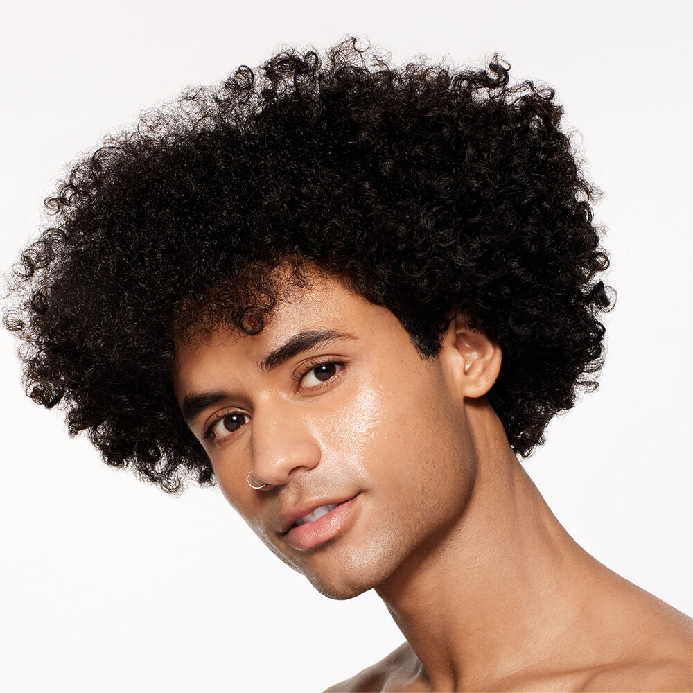 エッセンス スキングロウ ファンデーション