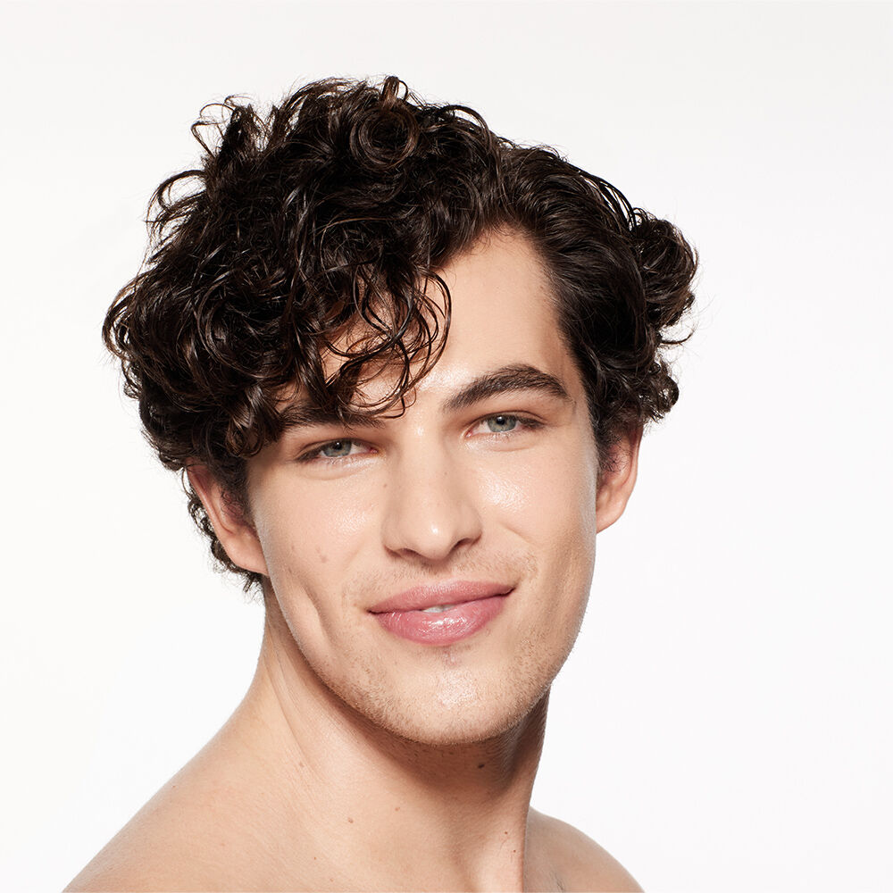 エッセンス スキングロウ ファンデーション