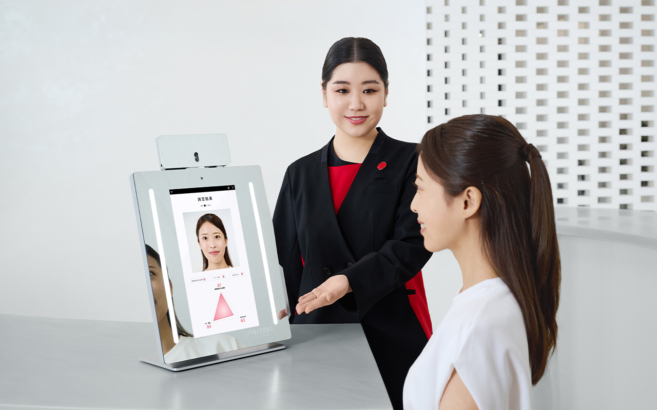 美容のプロと一緒に見つける一人ひとりに合わせたスキンケア