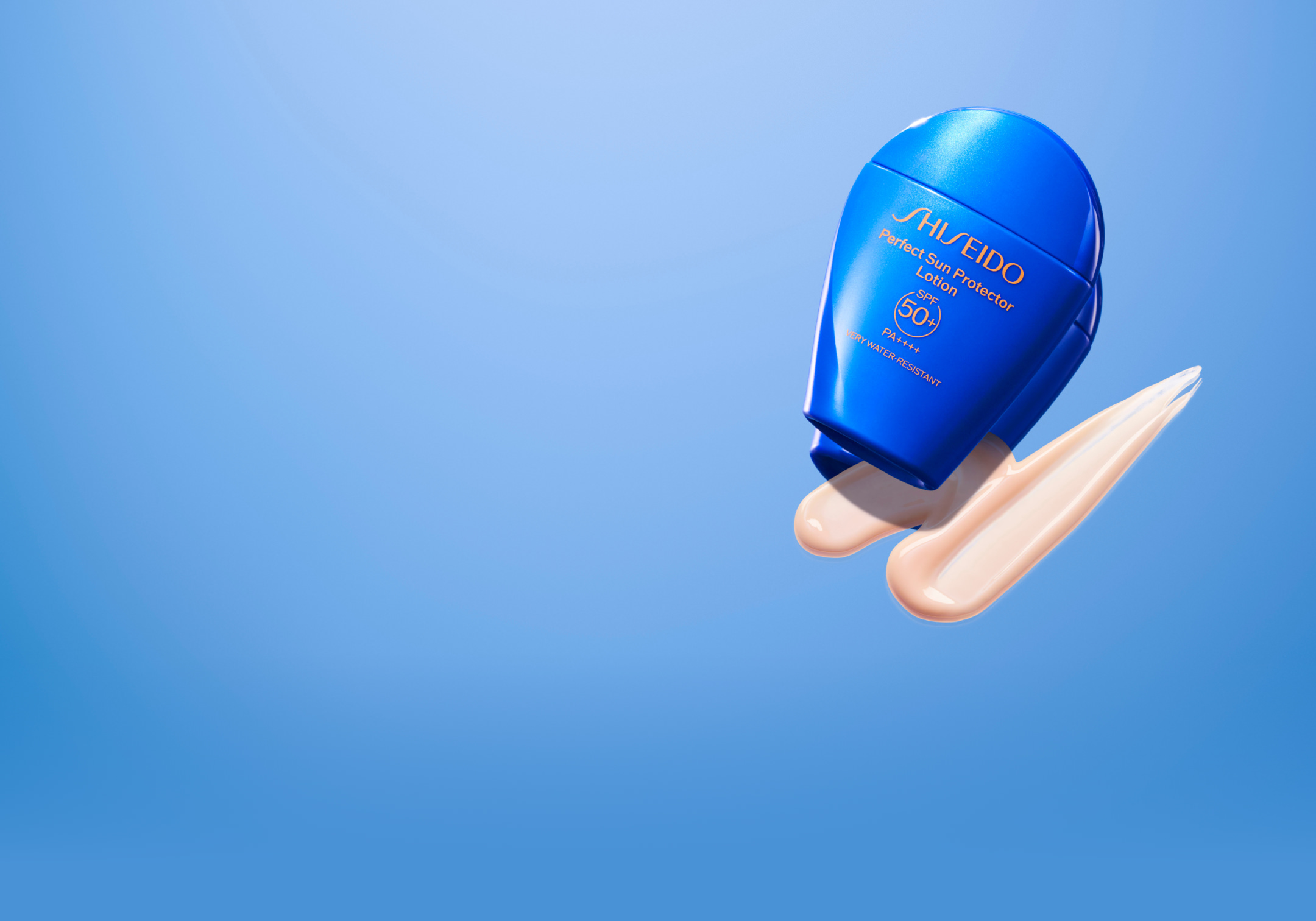 強烈な紫外線、空気中のちりやホコリ、乾燥などの環境ダメージから、肌をマルチにプロテクト。