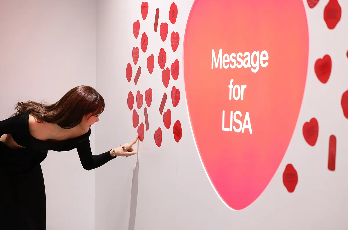 イベントに参加したSHISEIDOアルティミューングローバルアンバサダーのリサ