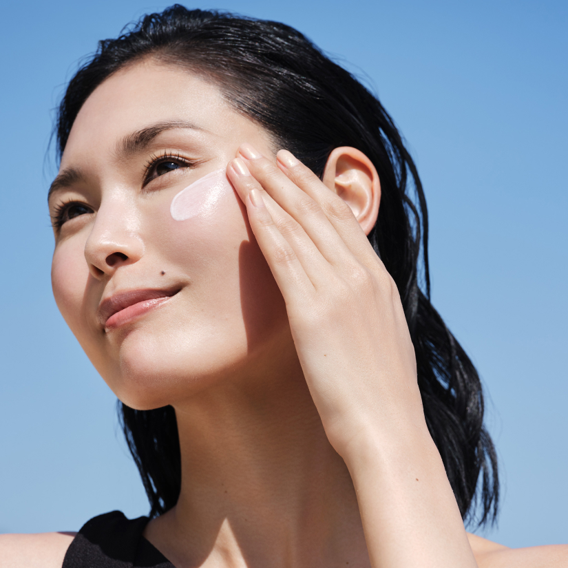 スキンケア成分62%配合＊4。太陽と過ごすあらゆる時間を美しく。