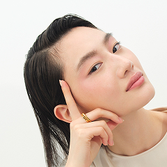 素肌美際立つ「スキンケアフェイスカラー」